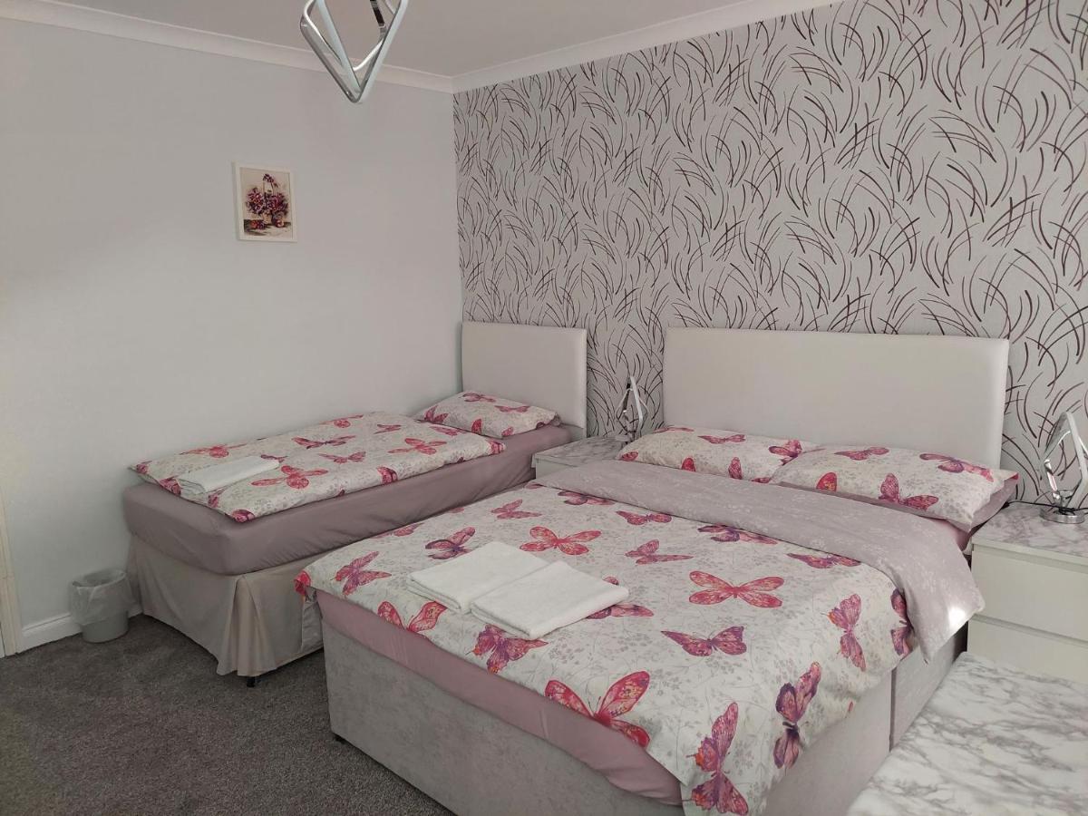 Home Accommodation Саутхамптън Екстериор снимка