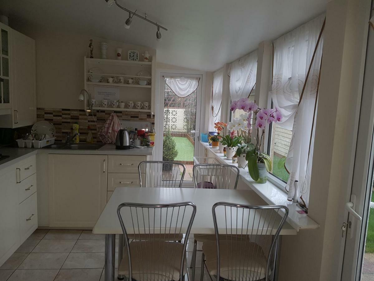 Home Accommodation Саутхамптън Екстериор снимка